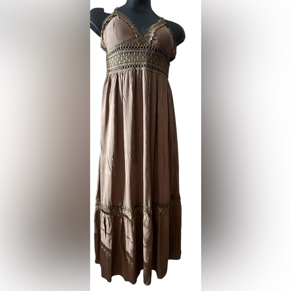 Cider SOLID LACE boho festival TIERED MAXI DRESS Brown size Large - Picture 4 of 10